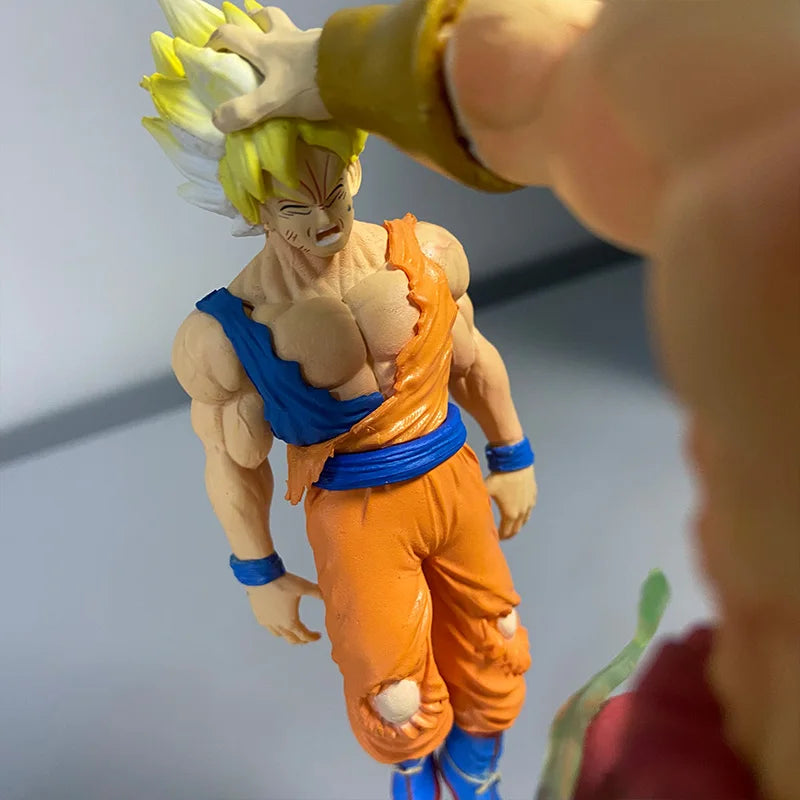 LSSJ Broly Vs  SSJ Goku Action Figure (20cm)